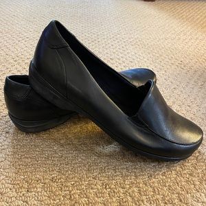 Abeo 24/7 Black Dress Flat - size 7.5